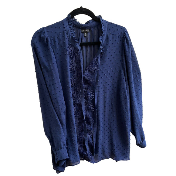 Torrid 2( 2X) Woman's Blue Long Sleeve Blouse Button Front rn# 148862 - Picture 1 of 11